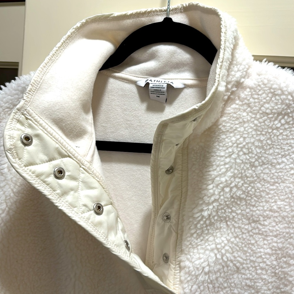 NWT Athleta Cozy Sherpa Snap Seeatshirt - Picture 3 of 7